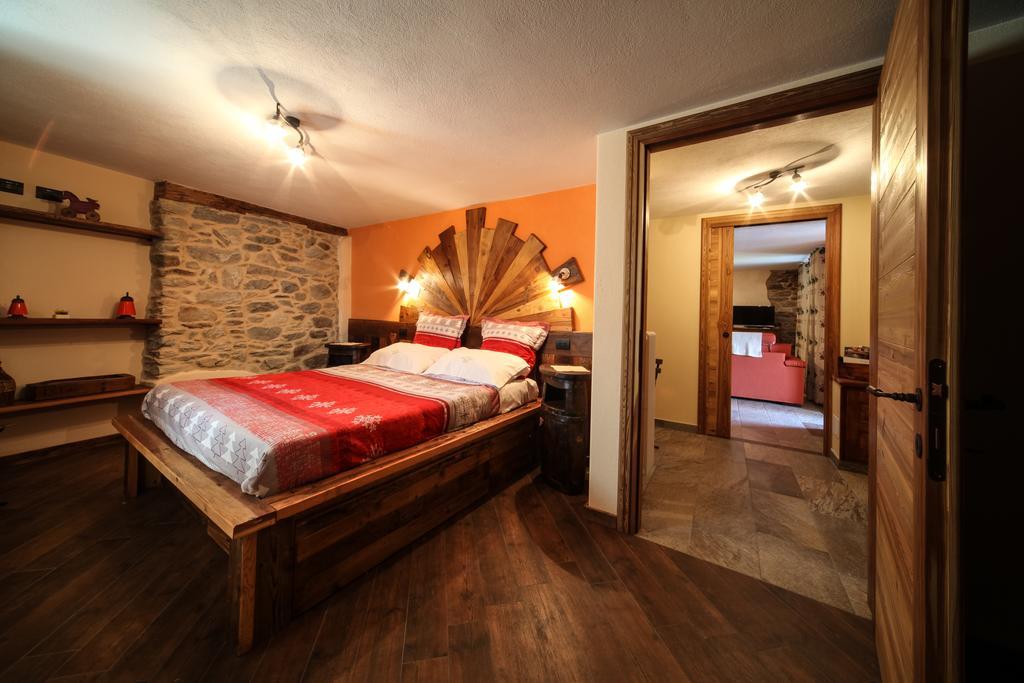 Souvenir De Tsaneli Apartamento Roisan Quarto foto